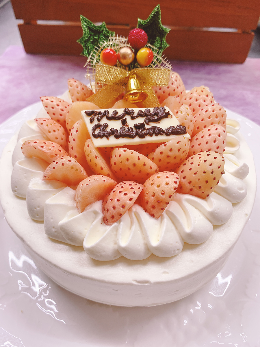 淡雪いちごのクリスマスケーキ